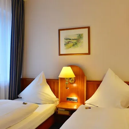 Ilbertz Garni Hotel 3*