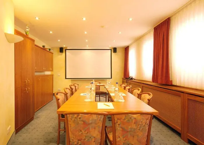 Otel Ilbertz Garni 3*