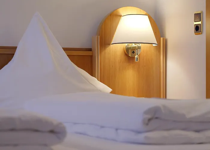 Ilbertz Garni 3* Keulen